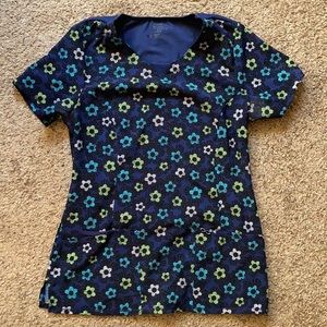 Cherokee Infinity Scrub Top